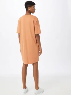 Minimum Minikjoler Kjole Regitza Kvinder Abrikos -Minikjoler Butikk 252b9cdde2fa08556149a03dc66a994e scaled