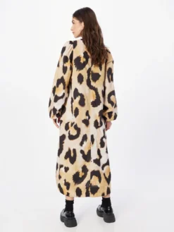 Maxikjoler Kjole Leo Kvinder Lysebrun -Minikjoler Butikk 30643ec3b9e67636c3030a3d7ae2b2ab scaled