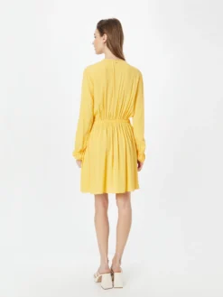 Patrizia Pepe Minikjoler Kjole ABITO Kvinder Citron -Minikjoler Butikk 43e3118940e4ef8d4374b1f9eed5167c scaled