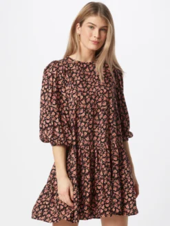 Motel Minikjoler Kjole MARETA Kvinder Pastelrød / Sort -Minikjoler Butikk 56a79a76543c8a1a8221517ef191b79f scaled