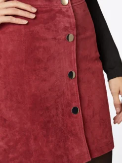 Lædernederdele Nederdel Melia Kvinder Bordeaux -Minikjoler Butikk 592fe160384b4ae2310051e06f1e2f1c scaled