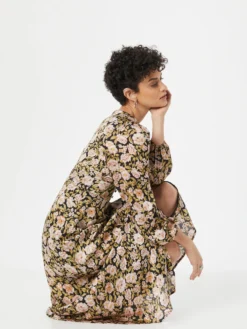 Minkpink Maxikjoler Kjole ELIZA Kvinder Sort -Minikjoler Butikk 5e57e95d958c2c9bdb7ea546d71f27ab scaled