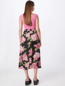 Vila Midi-nederdele Nederdel AGNES Kvinder Sort -Minikjoler Butikk 5f443f008c105f2ce695d98da0b62a2c scaled