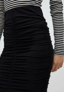 MbyM Midi-nederdele Nederdel Kurva Kvinder Sort -Minikjoler Butikk 665ee30ec5ed949256378c2948e3b1ec scaled