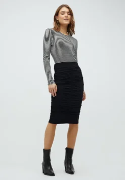 MbyM Midi-nederdele Nederdel Kurva Kvinder Sort -Minikjoler Butikk 72774d9ba1264b3605647c82262c94d5 scaled