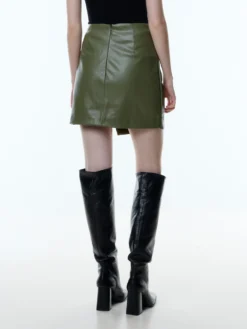 EDITED Lædernederdele Nederdel Safia Kvinder Khaki -Minikjoler Butikk 7f1eb0fce2e74577f8d87f2af29314e7 scaled