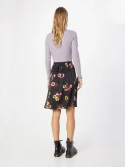 Kaffe Midi-nederdele Nederdel Donna Kvinder Sort 8 Kaffe Midi-nederdele Nederdel Donna Kvinder Sort -Minikjoler Butikk 7f620580d3dc0ca647bdbc6c7fcc8e74 scaled