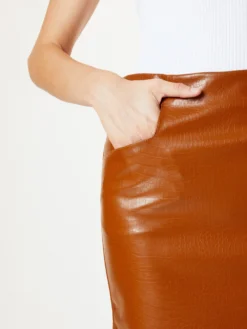 B.young Lædernederdele Nederdel DALINA Kvinder Cognac -Minikjoler Butikk 85aa0f955b8b223245ee04d97b01dcfd scaled