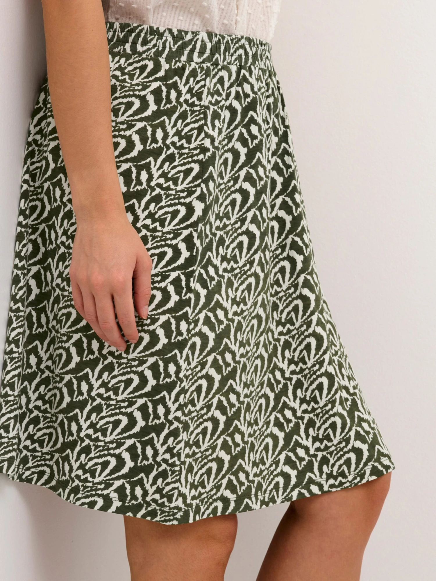 Kaffe Midi-nederdele Nederdel Gerda Kvinder Grøn 3 Kaffe Midi-nederdele Nederdel Gerda Kvinder Grøn - Billede 3