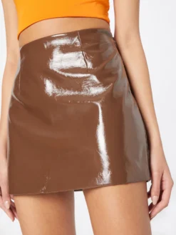 Abercrombie & Fitch Lædernederdele Nederdel Kvinder Karamel -Minikjoler Butikk aefa0d4edcfe70bc7ac2c28597316c41 scaled