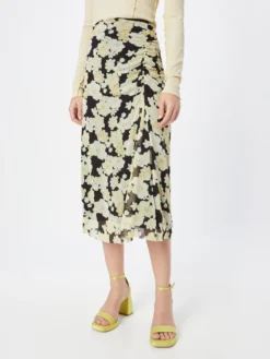 Fabienne Chapot Midi-nederdele Nederdel Jessy Kvinder Sort -Minikjoler Butikk ba6bd4de2483544ebd236a056ef11048 scaled