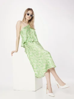 Birgitte Herskind Midi-nederdele Nederdel Tween Kvinder Lysegrøn -Minikjoler Butikk c2fd883956721de2cb4c9e6a0b91aa61 scaled