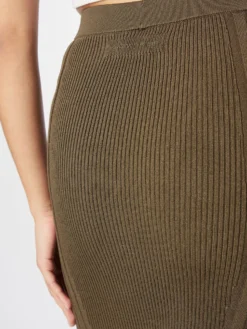 Calvin Klein Midi-nederdele Nederdel Kvinder Khaki -Minikjoler Butikk d340d1f1d34b33142e89dc0963c83631 scaled