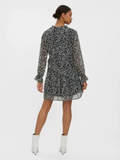 Vero Moda Minikjoler Kjole Kvinder Sort / Hvid -Minikjoler Butikk e216968484fcabf341e29a5ab9df3ec7 scaled